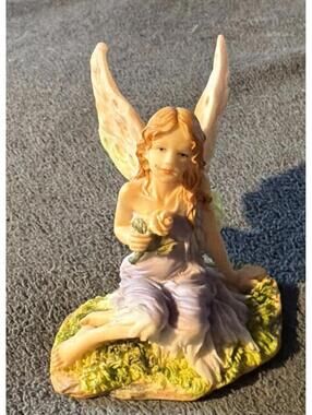 Summit Collection Fairy with Butterfly Wings &Yellow Rose  2001 Veronese Signed